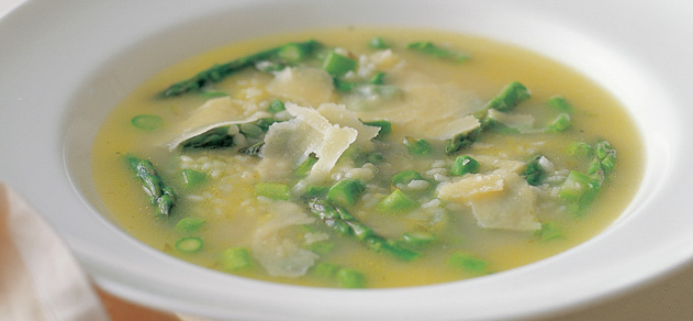 Asparagus and rice soup